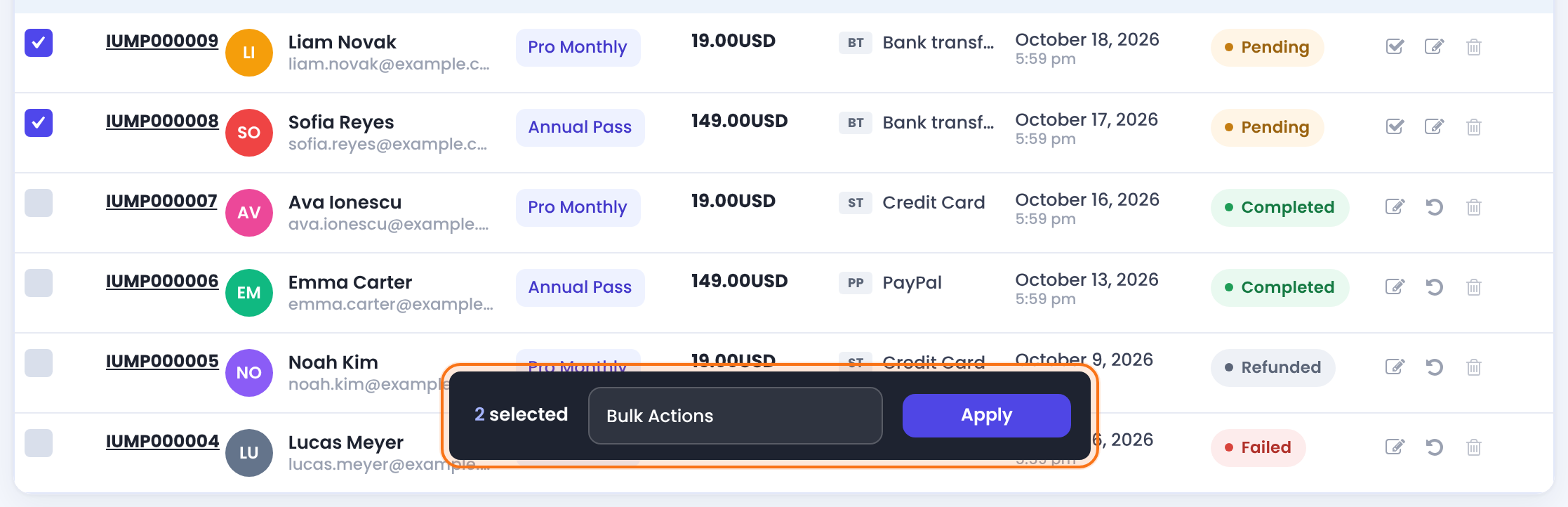Two pending orders ticked and the floating bar with 2 selected, Bulk Actions and Apply highlighted